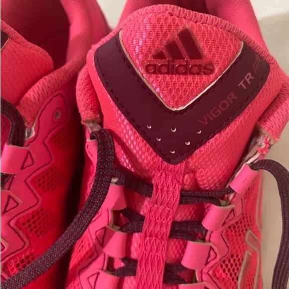 Adidas Performance Vigor TR4
Trail Running Shoes
Ortholite
C75964
Size 6 - Picture 6 of 11